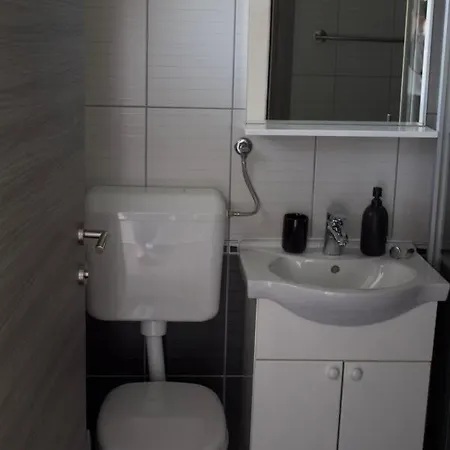 Branko 3* Vodice